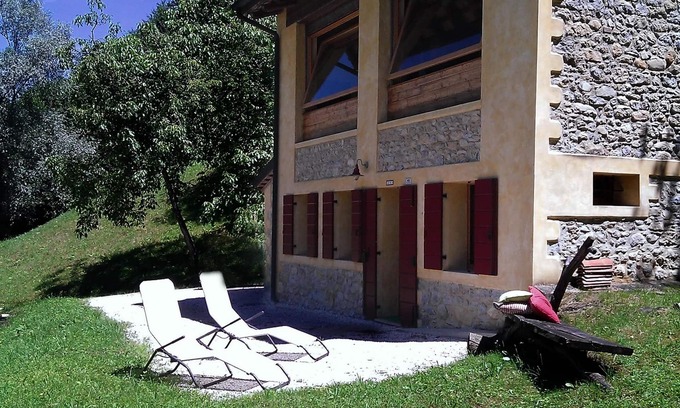 Miane House | Away from overturism at harvest time