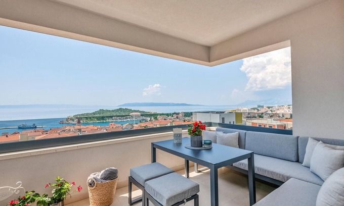 Bidol Apartment | Awesome apartment in Makarska with WiFi