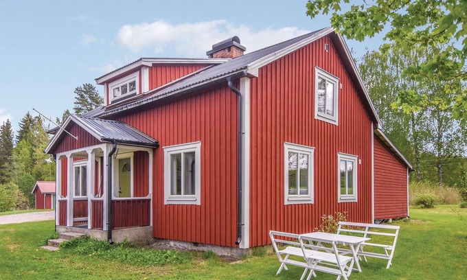 Eda Municipality House | Awesome Home in Åmotfors With 2 Bedrooms and Wifi