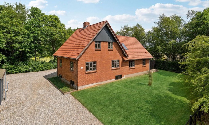 Bække House | Awesome home in Bække with kitchen