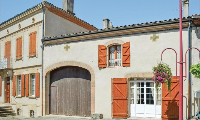 Canals House | Awesome home in Canals w/ 2 Bedrooms