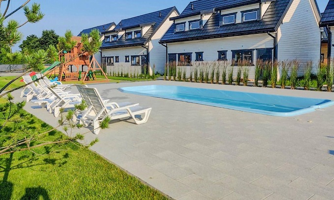 Jantar House | Awesome home in Jantar with sauna