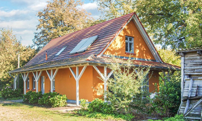 Konigshorst House | Awesome home in Karwesee with sauna