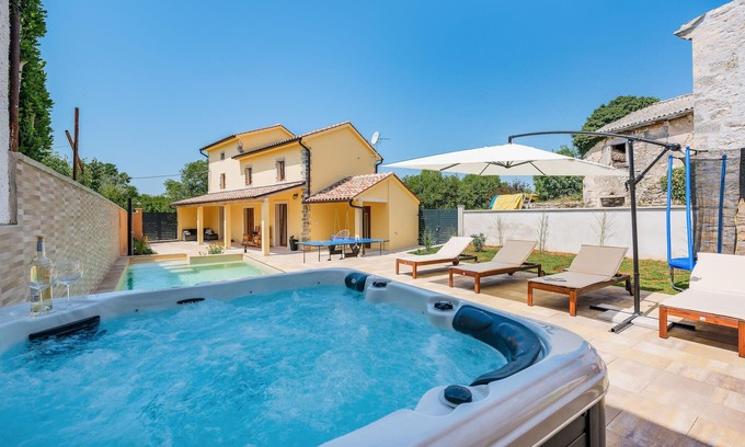 Jursici House | Awesome home in Svetvincenat