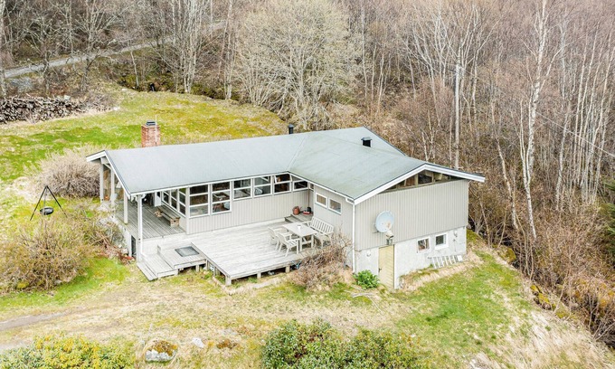 Haram House | Awesome home in Vatne with WiFi