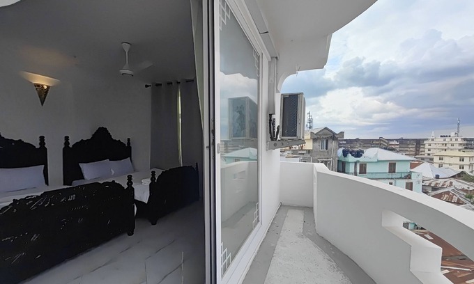 Stone Town Apartment | AYAA LUXURY APARTMENT 4TH FLOOR