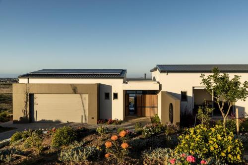 Fisherhaven Villa | Azure Retreat