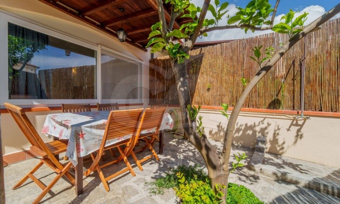 Seccheto Apartment | Azzurro Mare 100 m from the Seccheto beach