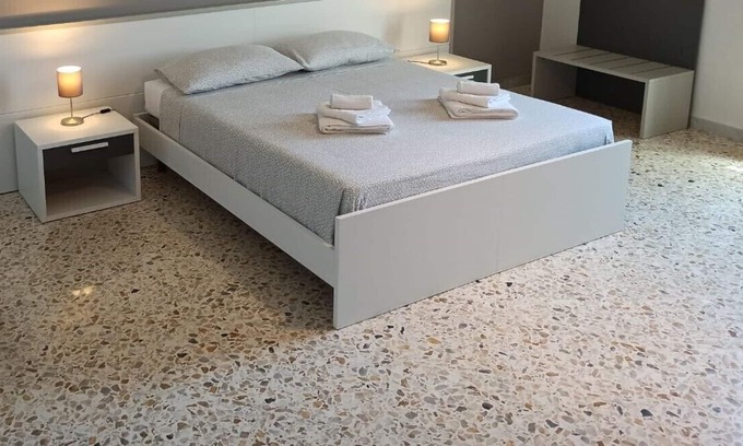 Carmiano Bed & Breakfast | B&B Calle dei Saraceni ... Enjoy relaxing holidays surrounded by greenery!