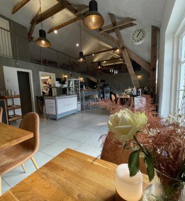 Herning Municipality Bed & Breakfast | B & B Gødstrup - cafe og restaurant Den Gamle Stald