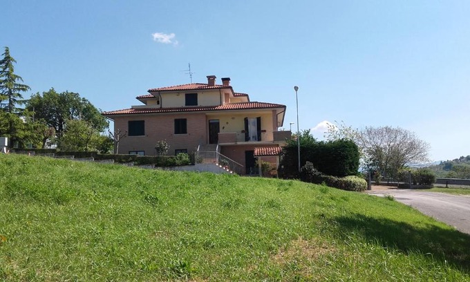 Montecarotto Apartment | B & B Il Sicomoro