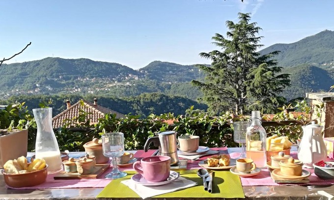 Sant'Olcese Bed & Breakfast | B&B Terre e Colori