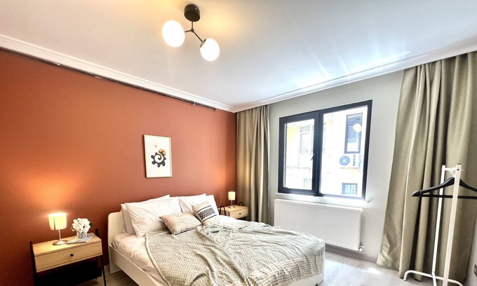 Cihangir House | Başkurt 7 - Ultra Modern & Luxury Flat w/2 BR, 3 ACs, Taksim