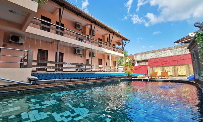 Nanai Road Hotel | Baan Veerakit Hotel