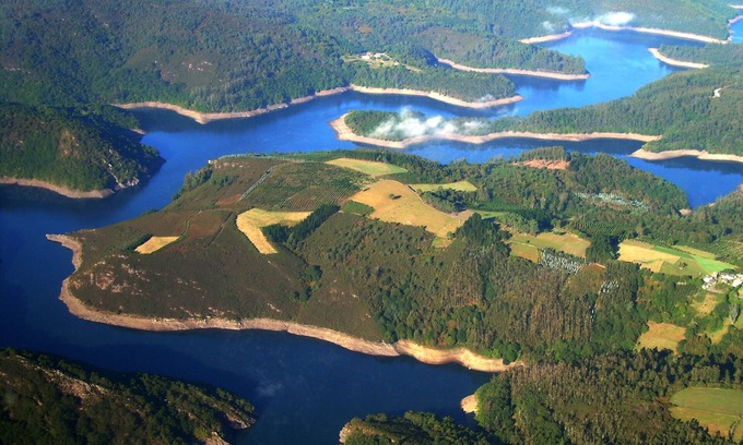 Callobre House | Back to nature in Galicia