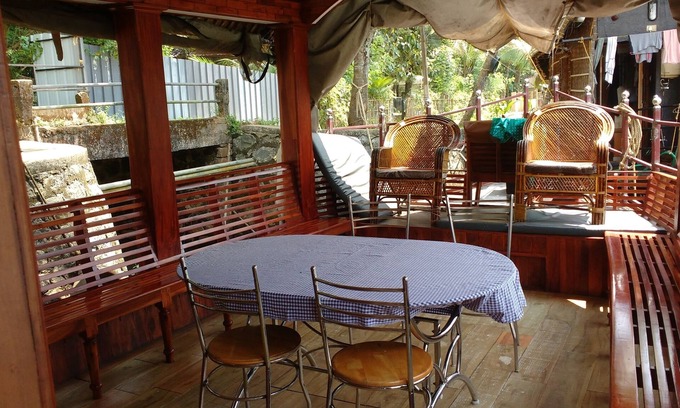 Kumarakom Boat Rental | Backwater Routes Houseboats