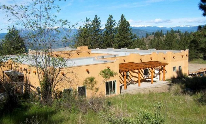 Okanagan-Similkameen Bed & Breakfast | Baergnaescht Bed & Breakfast