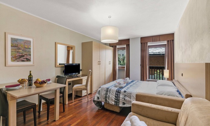 Bardonecchia Apartment | Baita 6 - Balcony Studio 106, Bardonecchia, Italy