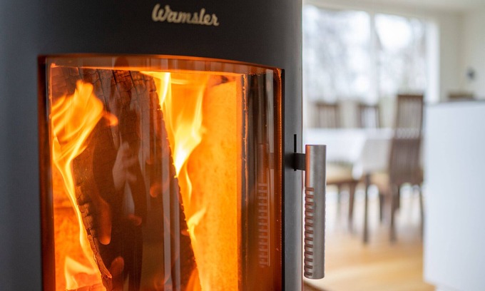 Friedland House | Baking with lake view, sauna + fireplace + boat + 2500sqm garden