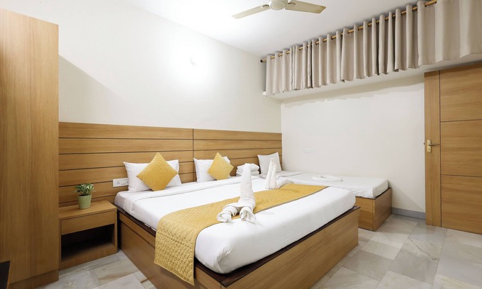 Mahmoorganj Apartment | BALAJI HOMESTAY VARANASI