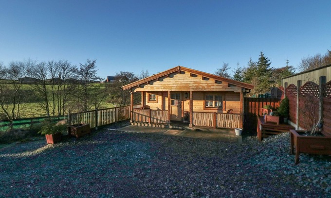 Cleator Moor Cottage | BALLINORIG LODGE, family friendly, with hot tub in Cleator Moor