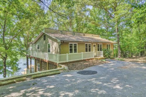 Goodview House | Baloo Lagoon
