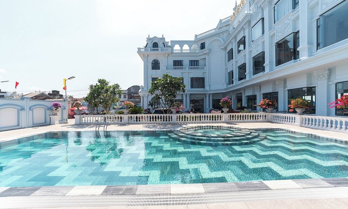 Chau Thanh Hotel | Bamboo Riverside Boutique Hotel