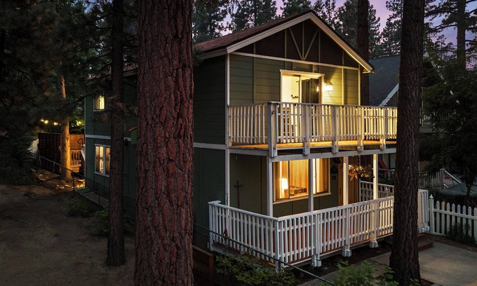 Big Bear City House | Barker Cottage: Hot Tub, Shuffleboard, Firepit