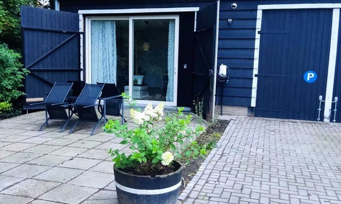 Lewedorp House | Barn house in the polder, beautiful area for biking. Beach just 15 km away