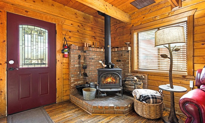 Kachina Village Cabin | Basecamp Cabin: Log Cabin Near Trails Central to Grand Canyon Sedona Williams