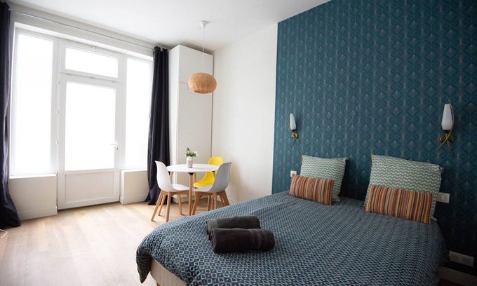 11th Arrondissement Apartment | Bastille - Marais Cosy Place Studio