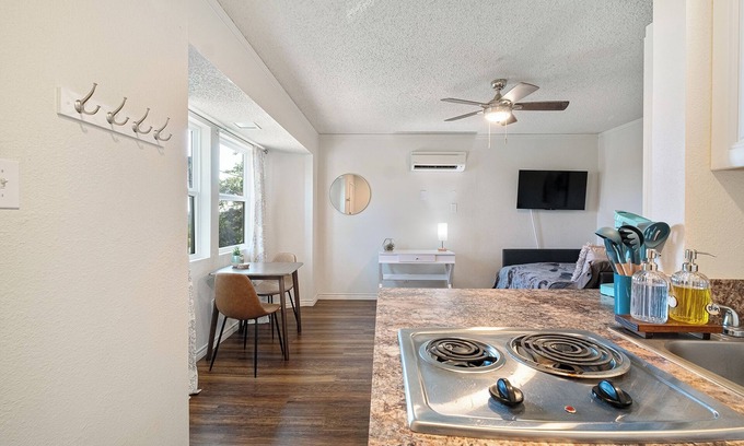 Bastrop Apartment | Bastrop Bungalow: Charming studio with strong WiFi and pine trees galore