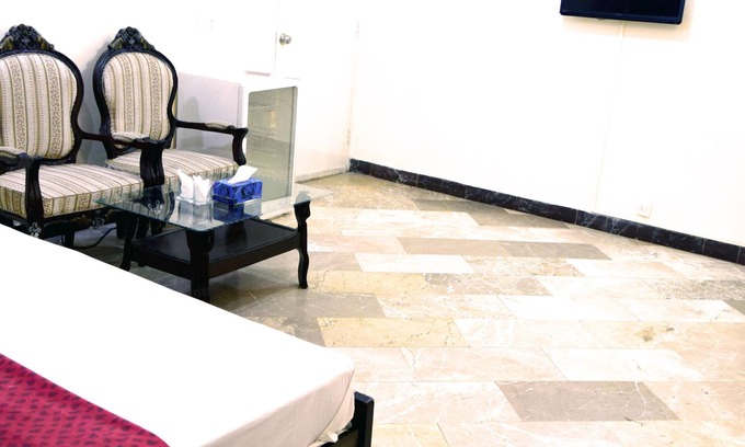 Karachi House | BATH ISLAND GUESTHOUSES KARACHI