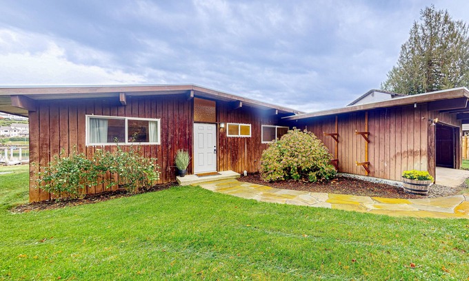 Gig Harbor House | Bay-front dog-friendly home on one acre of land with modern interior & W/D