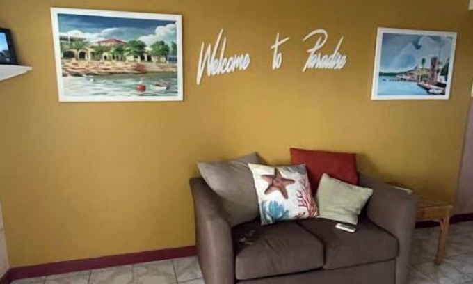Estate Mount Pleasant West Apartment | “Bayleaf Villa” therapeutic spot nestled on a hillside with amazing views.