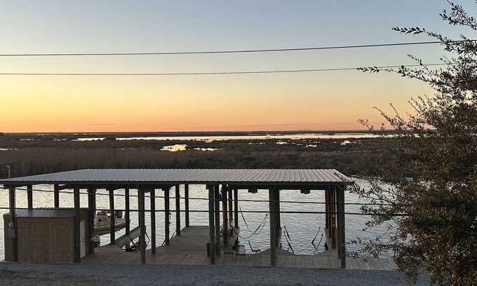 Braithwaite House | Bayou Paradise Lodge 3bed 2Bath Bunk Delacroix Fish Camp sleep 2-24 w/cargo lift