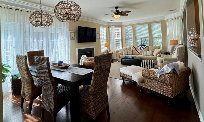 Ocean View House | Bayside Bethany Lakes condo w/shared pools, basketball & tennis court