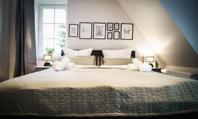 Mettingen Apartment | BBQ I XXL Rooftop I Kamin I King I Kücheninsel I Wasch I WOOON Design BnB I