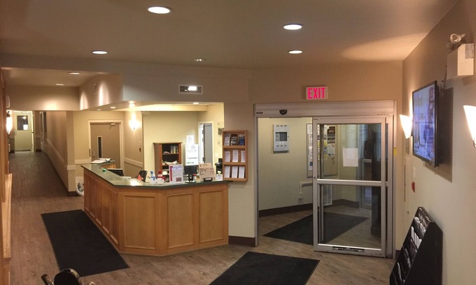 Peace River Hotel | BCMInns Peace River