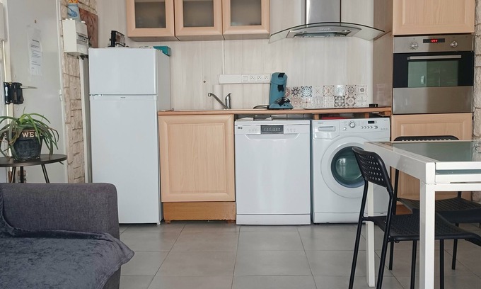 Palavas-les-Flots Apartment | Beach 50m away! 2-bedroom apartment perfect for family