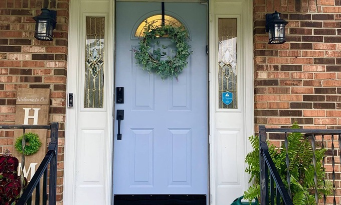 Norfolk - Virginia Beach House | Beach Family Time Enjoy The Backyard Pool And Sunroom