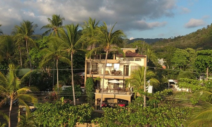 Cerro Plano House | Beach front 3rd floor condo private pool south Jaco