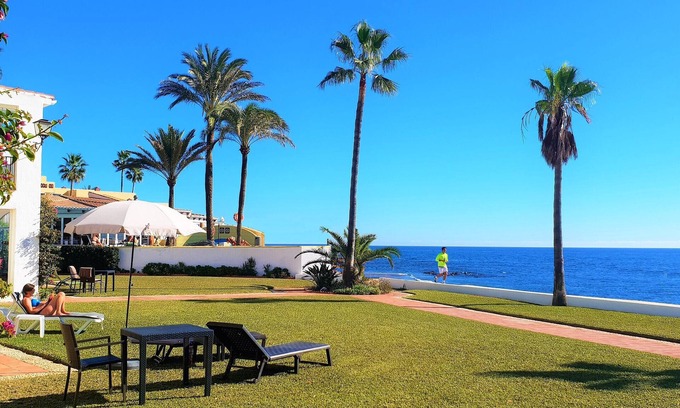 Sitio de Calahonda House | Beach Front house - Full Sea view - Dona Lola Beach Resort - Marbella - Mijas