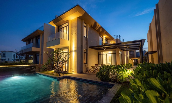 Cam Lam Villa | Beach-front villa in Wyndham Garden Cam Ranh resort, Nha Trang Long Beach