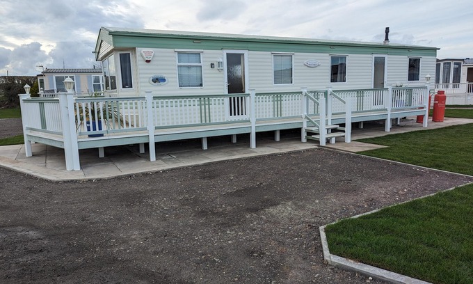 Anderby Creek Cabin | Beach House - Dog Friendly, Anderby Creek