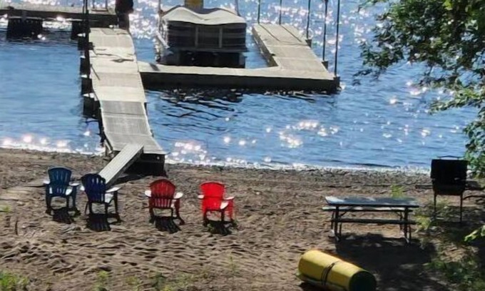 Lakeland House | Beach House on the St Croix river