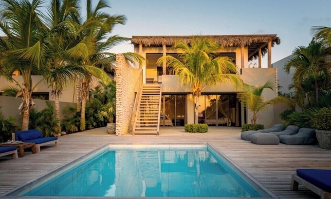 Belnem Villa | Beach House Piet Boon is a beautiful, spacious oceanfront villa