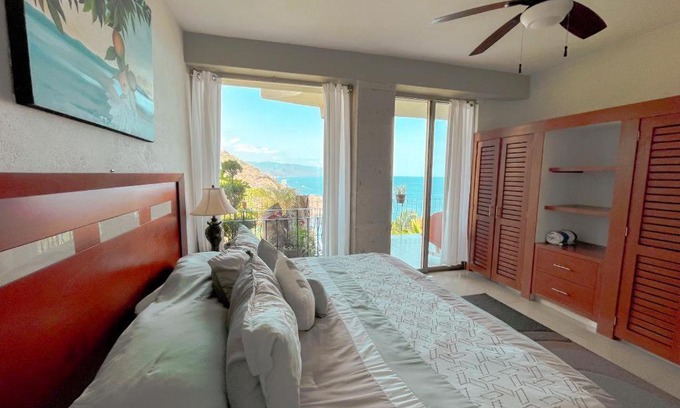 South Shore Hotel Area Apartment | Beach View Villas Altas Mismaloya #B1
