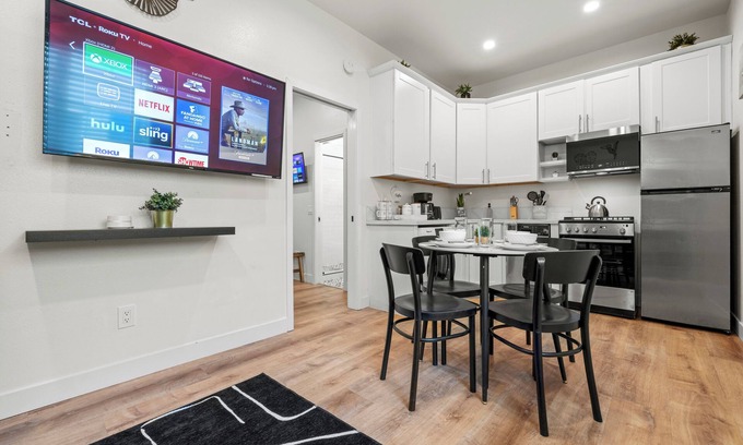 Mission Beach Condo | Beach Wave Retreat: Ocean Bliss, Steps Away