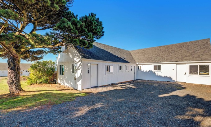 Yachats Cottage | Beachcomber: Beachfront Escape Unit #5